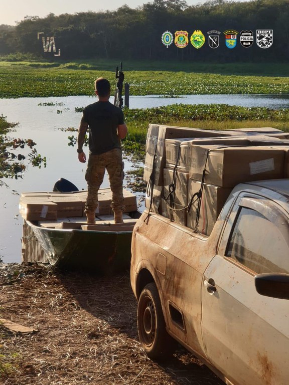 apreensão cigarros guaíra 0508 2.jpg