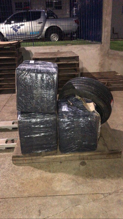 apreensão de mercadorias Foz outubro 2.jfif