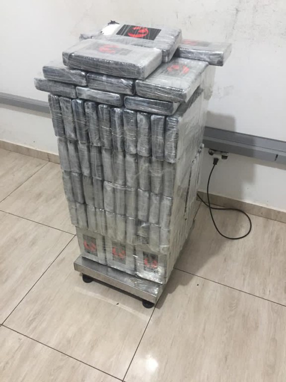apreensão cocaína Foz 2.jpg