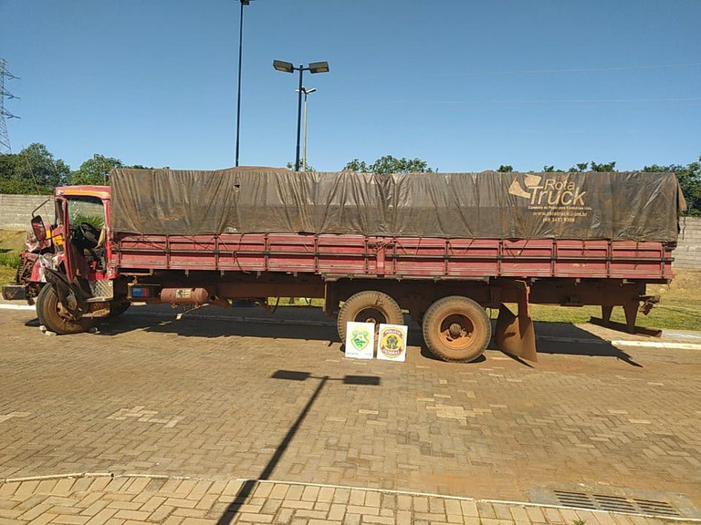 caminhão carregado apreendido 2.jfif