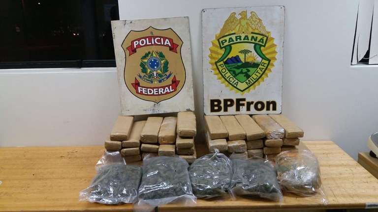 apreensão mercadorias e drogas Foz 2.jfif