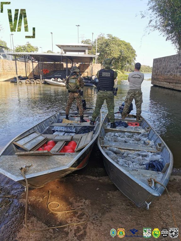 apreensão 2 droga guaíra.jfif