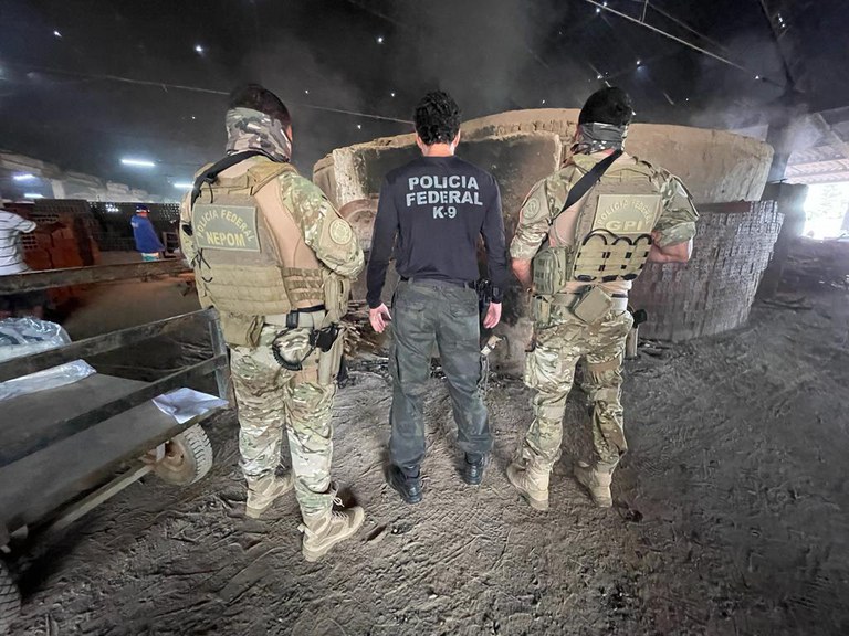 incineração de drogas CE 4.jpg