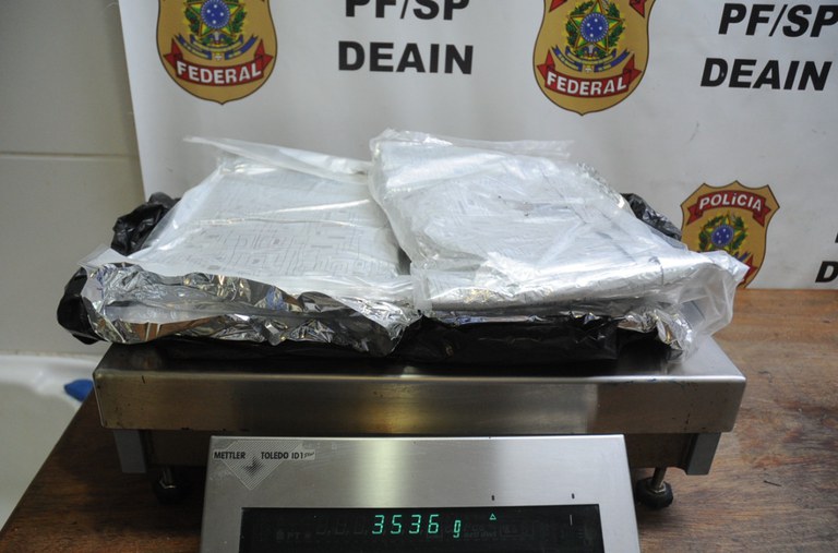 apreensão mala sp 5.jpg