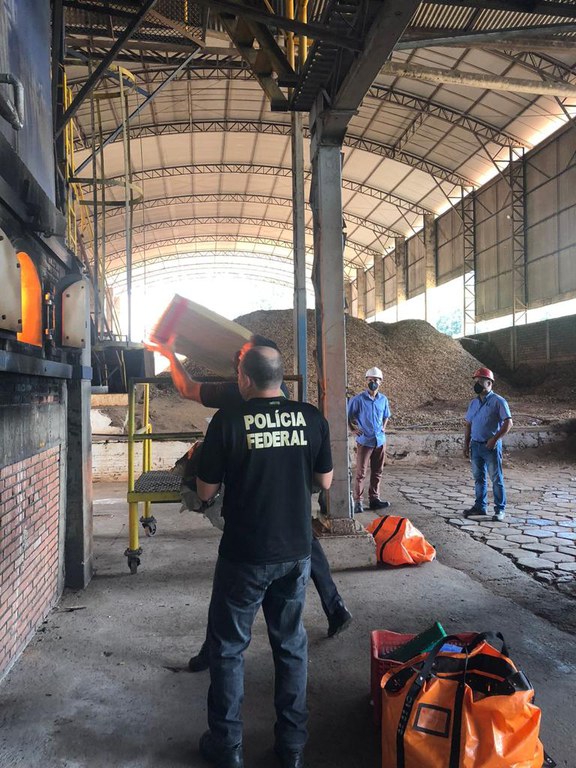 incineração de drogas foz 4.jpg