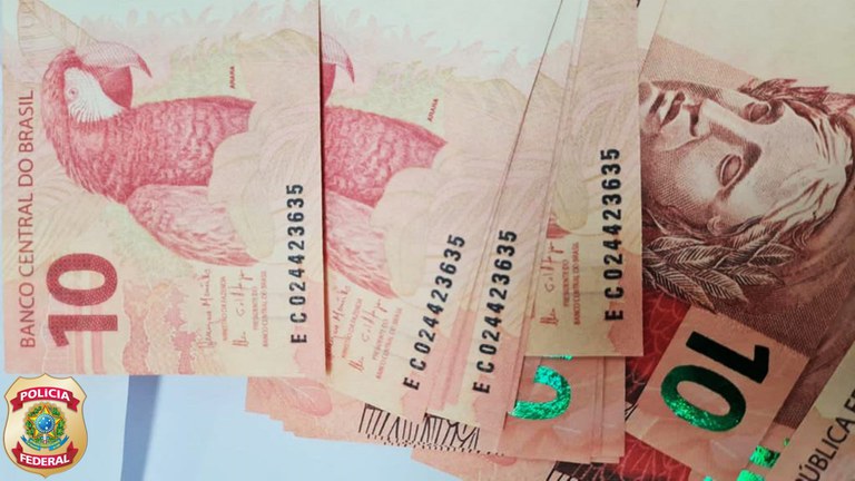 moeda falsa minas 2.jpg