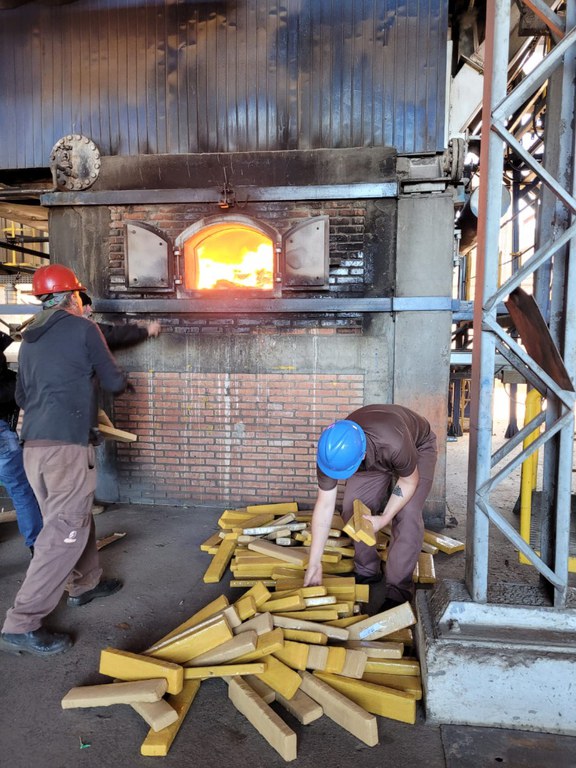 1a55b158-9d31-4749-beb5-3bfb95750d8b.jfif