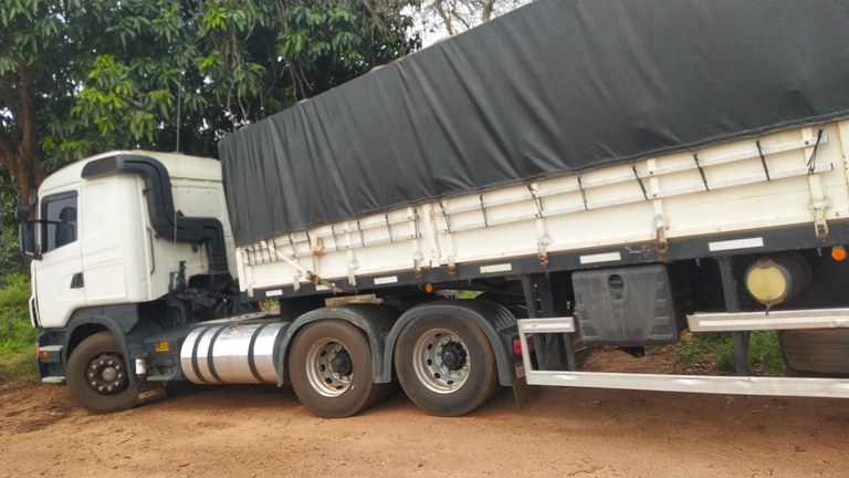 caminhão apreendido.jpeg