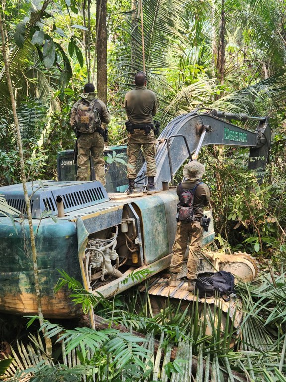 WhatsApp Image 2023-11-06 at 16.45.49.jpeg