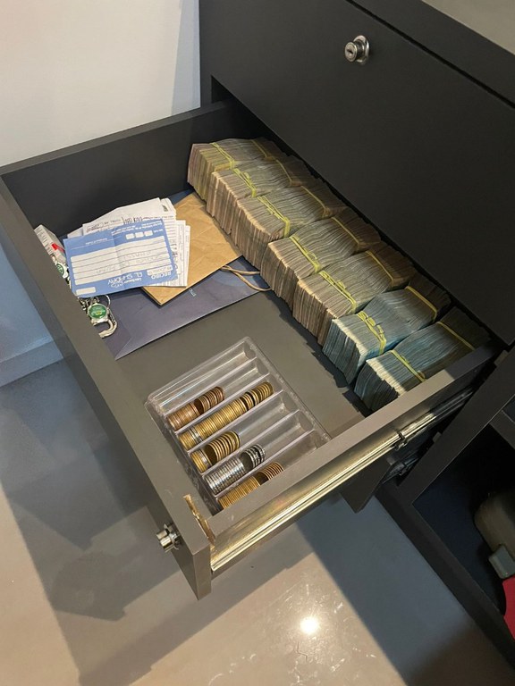 d5f01890-20a7-480f-9897-f6a2c7878a1f.jfif