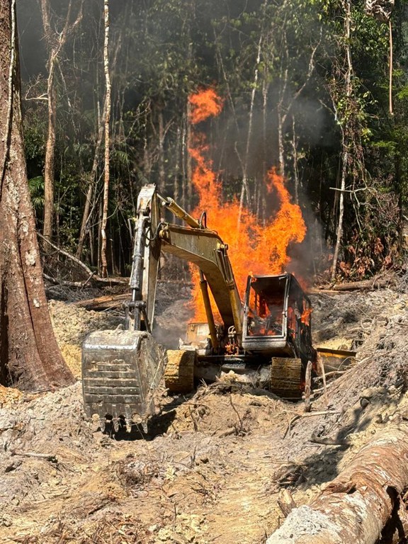 WhatsApp Image 2024-07-05 at 13.05.23 (1).jpeg