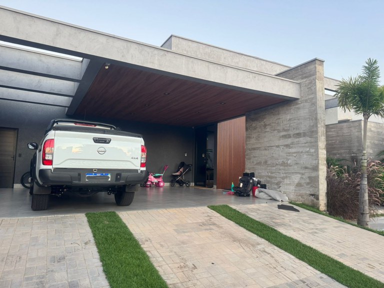 WhatsApp Image 2025-05-14 at 09.27.55 (1).jpeg