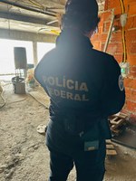 PF cumpre mandado de busca e apreensão por crime de abuso infantojuvenil