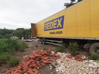 PF deflagra operação contra grupo especializado em roubos de cargas na BR-251