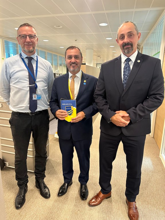 f730da6f-2bc7-4b8b-9981-0edaca45731a.jfif