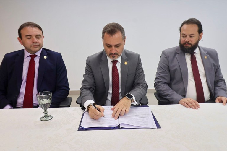 e1519fef-8b59-4c16-9e22-159431262c00.jfif