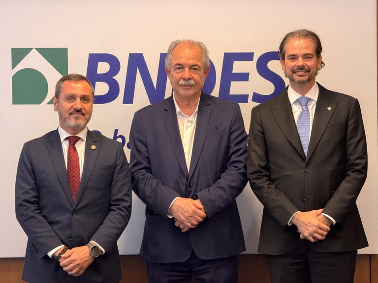 WhatsApp Image 2025-11-05 at 19.01.15.jpeg