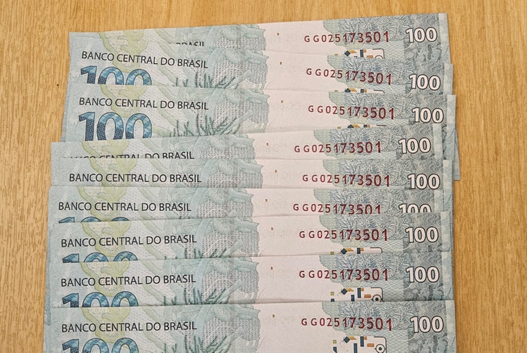 PF prende jovem ao receber encomenda com cédulas falsas em Avaré/SP