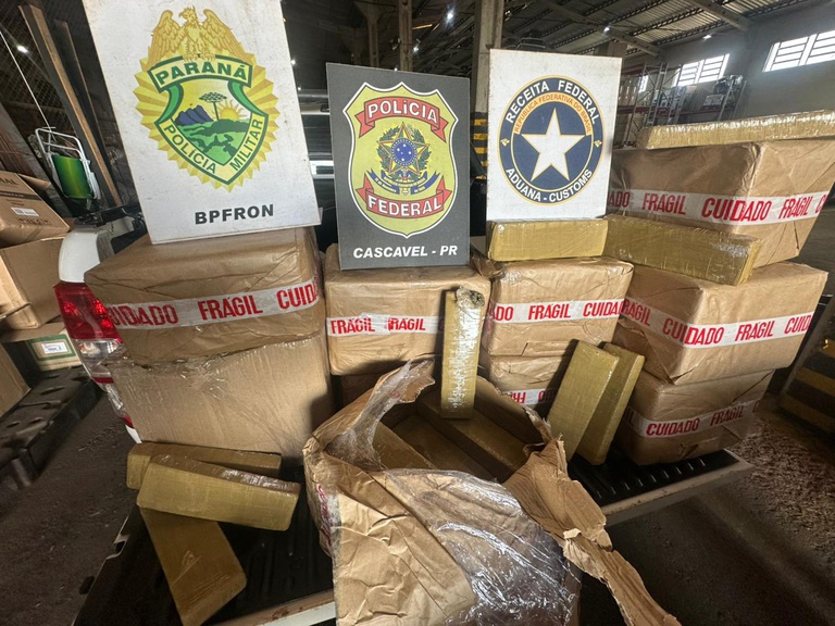 PF, RFB e BPFron apreendem entorpecente e carga de contrabando