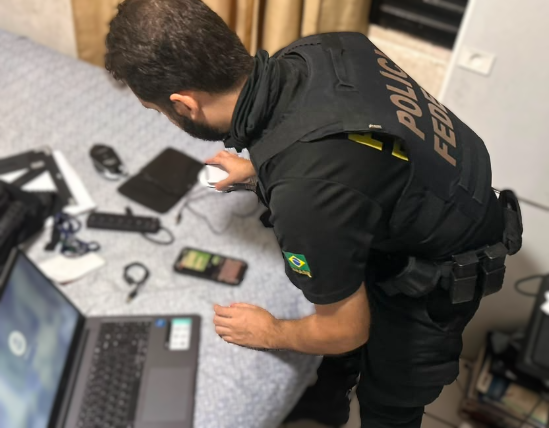 Polícia Federal deflagra operação contra crimes ambientais no Amazonas
