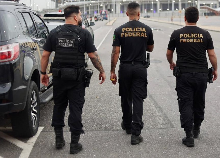 PF prende suspeitos de lavagem de dinheiro e apreende mais de R$ 156 mil em Goiás