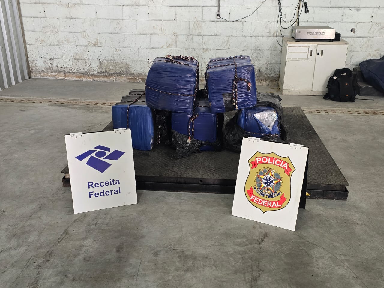 PF apreende 289 kg de drogas no Porto de Santos