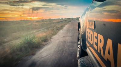 PF e forças estaduais apreendem aeronave e 450 kg de drogas no Tocantins