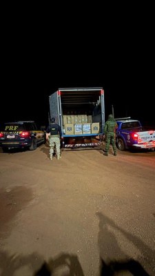 PF, PRF e BPFRON apreendem carga de cigarros contrabandeados em Rondônia
