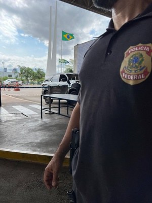 PF cumpre mandados de prisão contra três foragidos que estavam no Paraguai