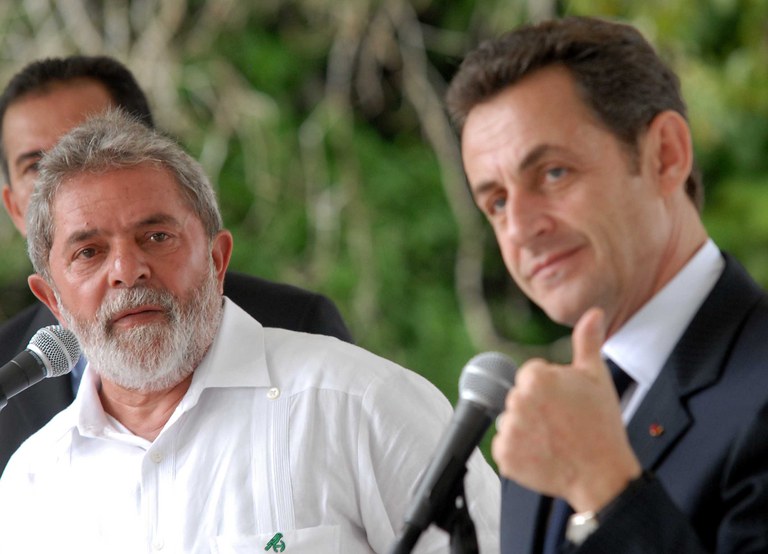 Presidente Lula da Silva e o presidente da França, Nicolas Sarkozy durante entrevista coletiva - FOTO: AGÊNCIA BRASIL
