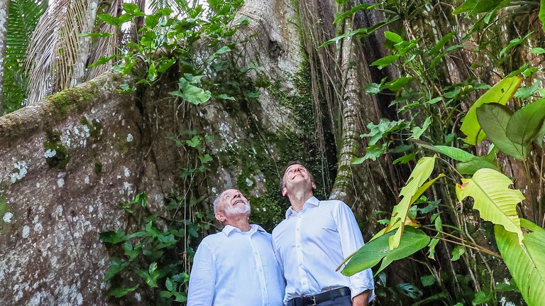 Presidente Lula e Presidente Emmanuel Macron visitam Sumaúma