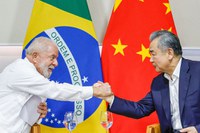 Brazil’s Lula meets with Chinese chancellor in preparatory meeting prior to visit by the president of China