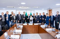 Lula meets with representatives from the automotive and fuel sectors
