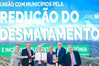 "Taking care of the Amazon means taking care of life," says Lula as he launches partnership with municipalities to combat deforestation