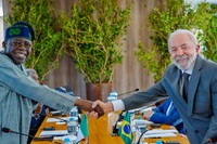 Brazil’s Lula discusses trade expansion with Nigerian President Tinubu