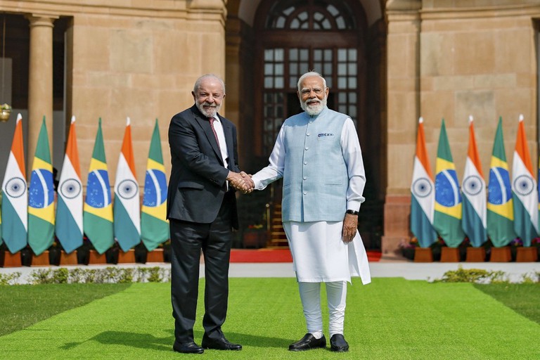 24022026_lula_modi_india.jpg