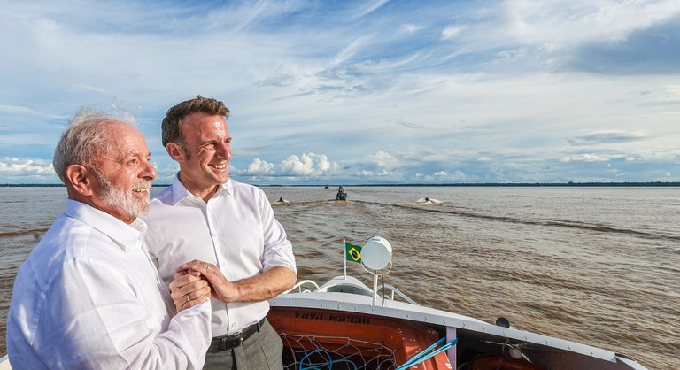 Reunião bilateral com o Presidente da República Francesa, Emmanuel Macron, em Belém (PA)