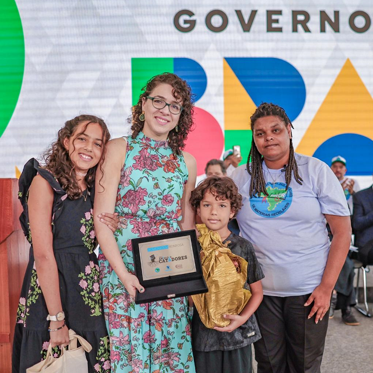 Família de Diogo Sant'ana foi homenageada no início da cerimônia