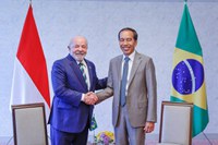 En reunión bilateral con el presidente de Indonesia, Lula resalta la importancia de proteger los bosques tropicales del planeta