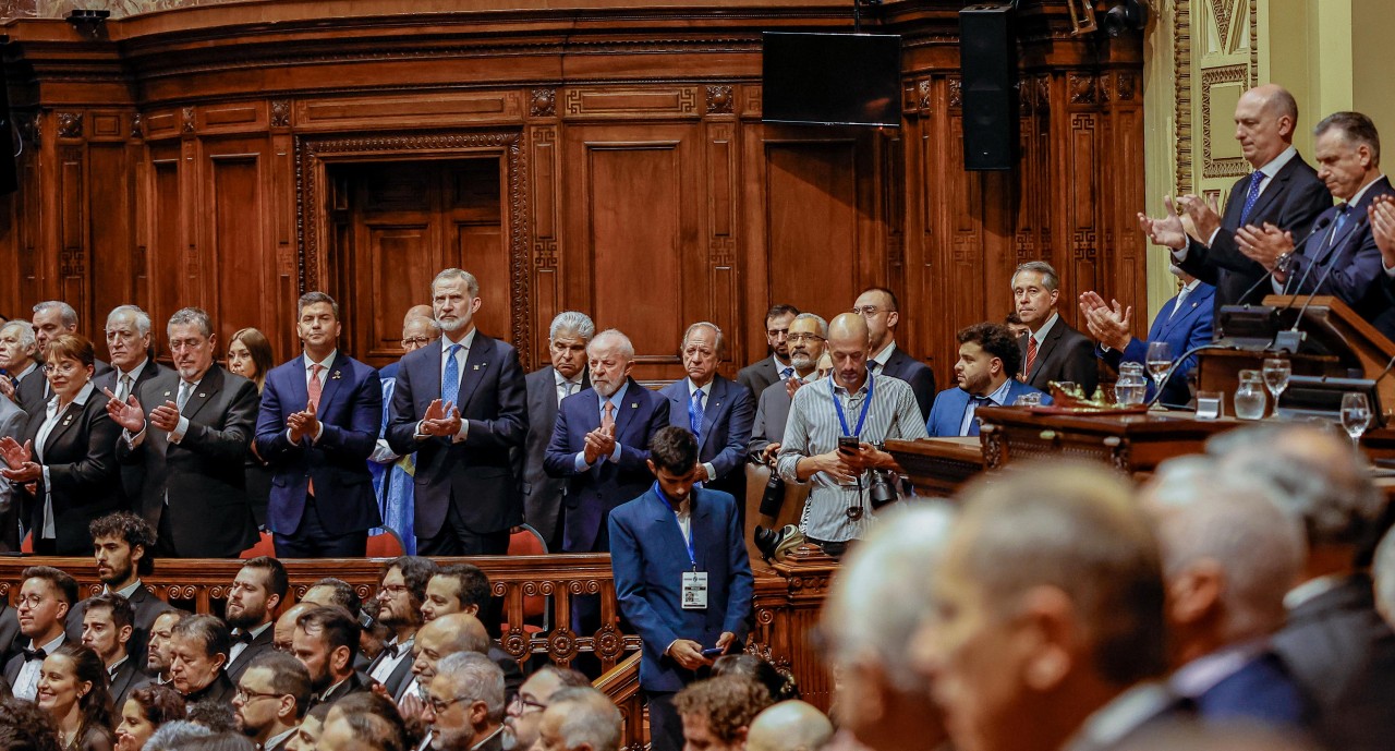 Presidente Lula acompanha a cerimônia de posse do presidente uruguaio
