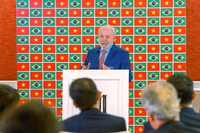 Lula: “Quien debe vender lo que es de Brasil es Brasil”