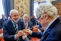 En París, Lula es el segundo líder brasileño en la historia homenajeado por la Academia Francesa