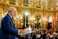 Foro Empresarial Brasil-Francia: Lula afirma que está decidido a elevar la asociación estratégica con el país europeo