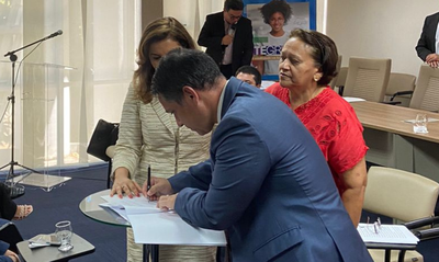 Assinatura do protocolo de intenções.