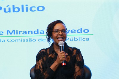 Marcelise falou sobre a importância dos trabalhos das comissões de ética (Foto: Bruno Ferreira Leite/MME)