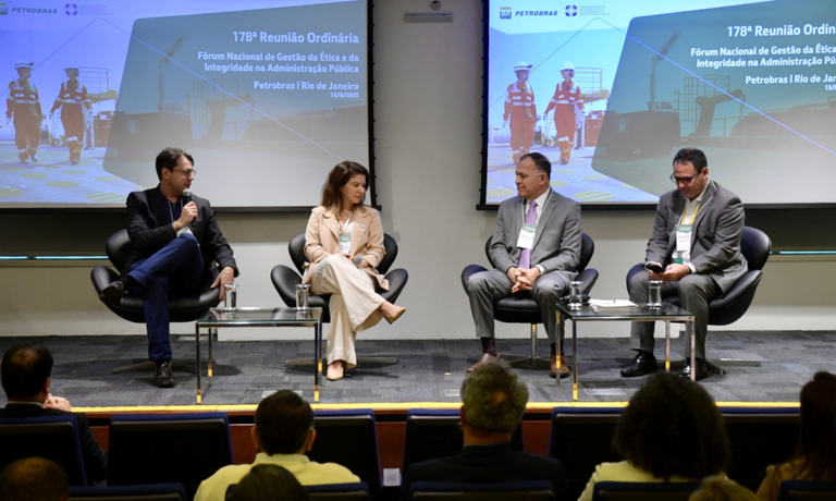 202508 - Reuniao Forum.png