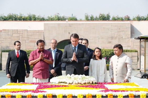 Presidente da República, Jair Bolsonaro, durante Cerimônia de oferenda floral no Memorial Mahatma Gandhi. Foto: Alan Santos/PR