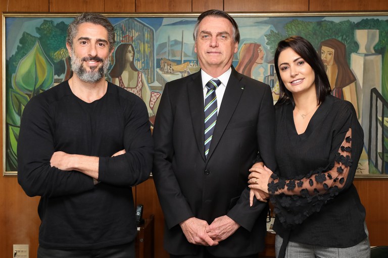 Presidente Bolsonaro sanciona lei que institui a carteira nacional do autista