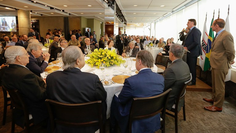 Reformas tributaria e administrativa estao perto de chegar ao Congresso