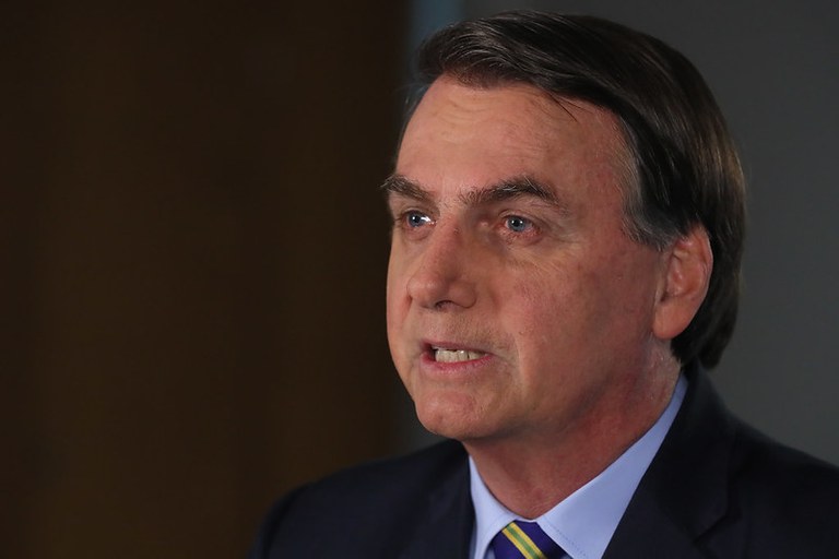 "Grande pacto pela preservação da vida e dos empregos", conclama Bolsonaro em pronunciamento